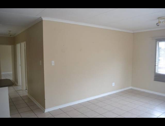 3 BEDROOM APARTMENT FOR SALE IN FLORAUNA